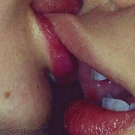 | @sexylovex |  2🔞