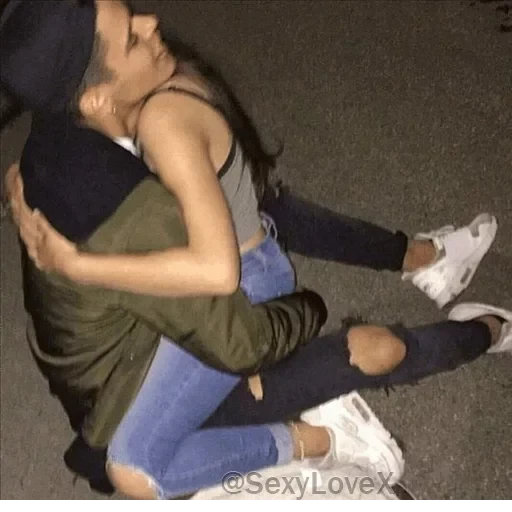 | @sexylovex |  2🔞
