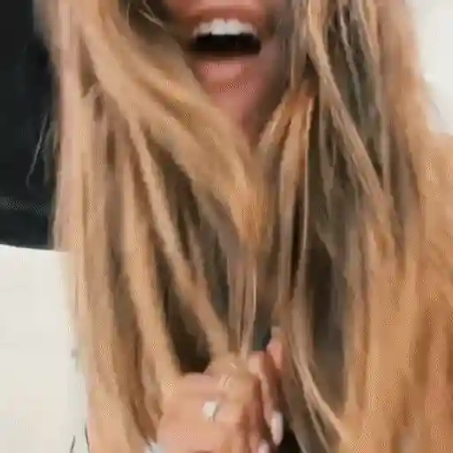 🧏🏻‍♀️ᴍɪᴀ ᴋʜᴀʟɪꜰᴀ💞 𝗠𝗼𝘃