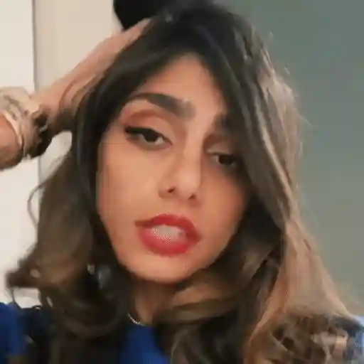 🧏🏻‍♀️ᴍɪᴀ ᴋʜᴀʟɪꜰᴀ💞 𝗠𝗼𝘃