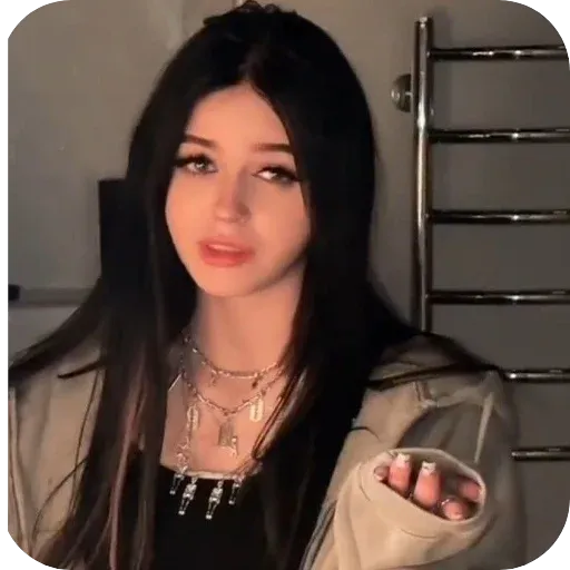 Lady @Nevadz 69 Loves Porn.