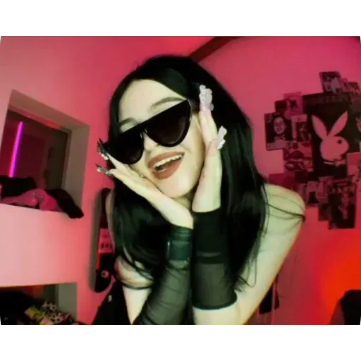 Lady @Nevadz 69 Loves Porn.