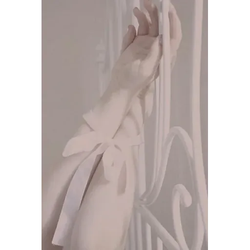 Hot_clara