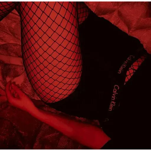 Hot_clara
